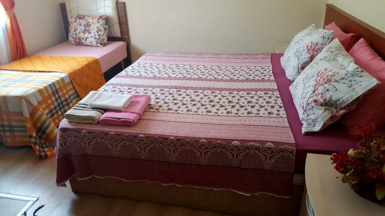 Goekmavi Pansiyon Бодрум Экстерьер фото